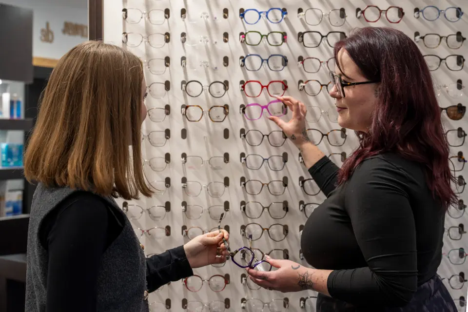 Bien choisir ses lunettes : allier confort, style et performance